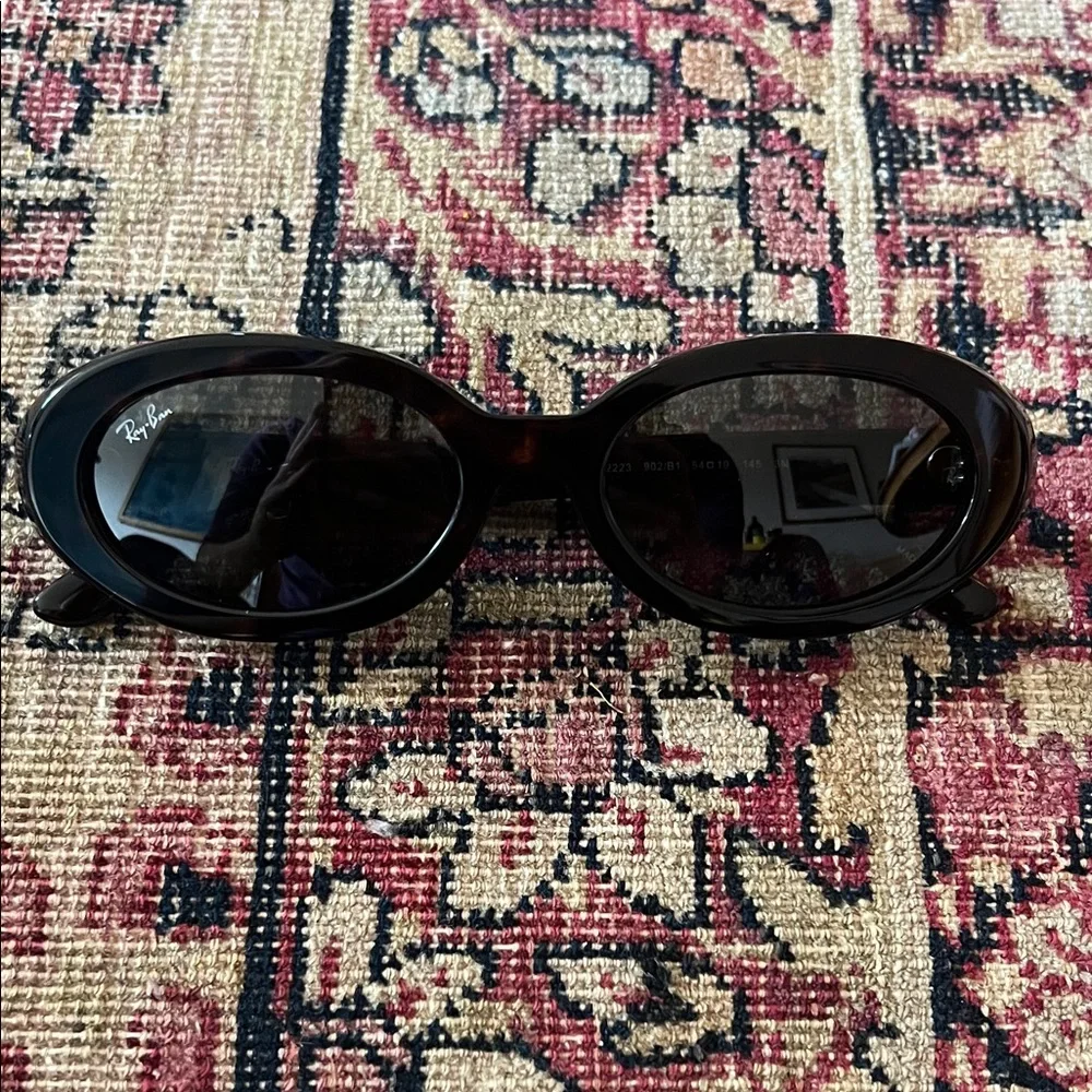 Ray-Ban Women's Oval Tortoiseshell Sunglasses - Picture 1 of 1